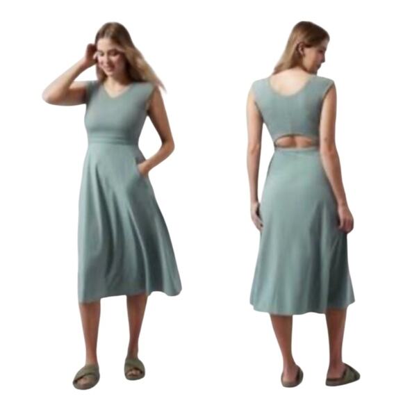 ATHLETA Ryder Dress Minimalistic Gray Green Size XS NWOT - Picture 1 of 10